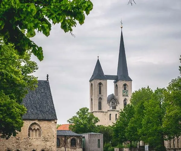 Am Spiel-emagazin Apartment *